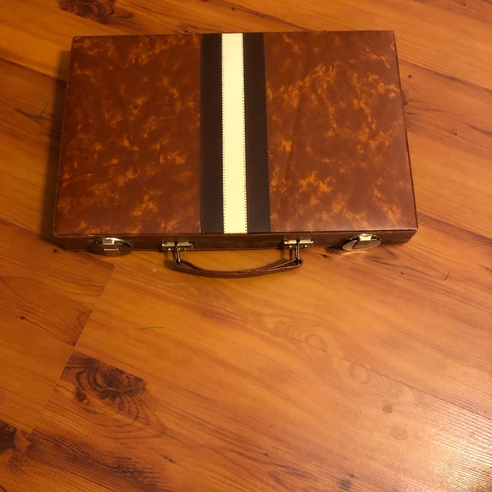 Early ‘90’s Backgammon Game - Picture 7 of 8